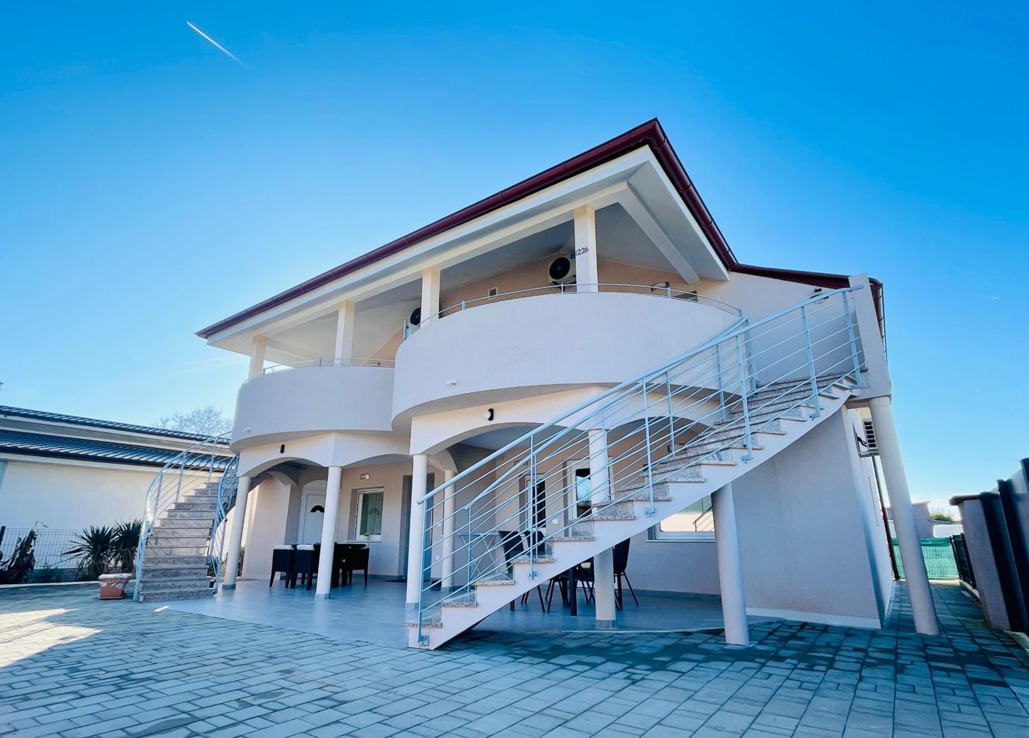 New Miya - Apartment